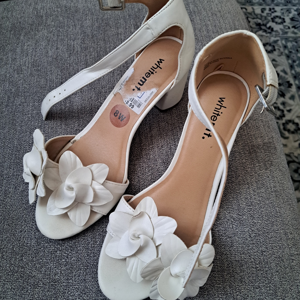 White Mountain Cream Floral Heels
